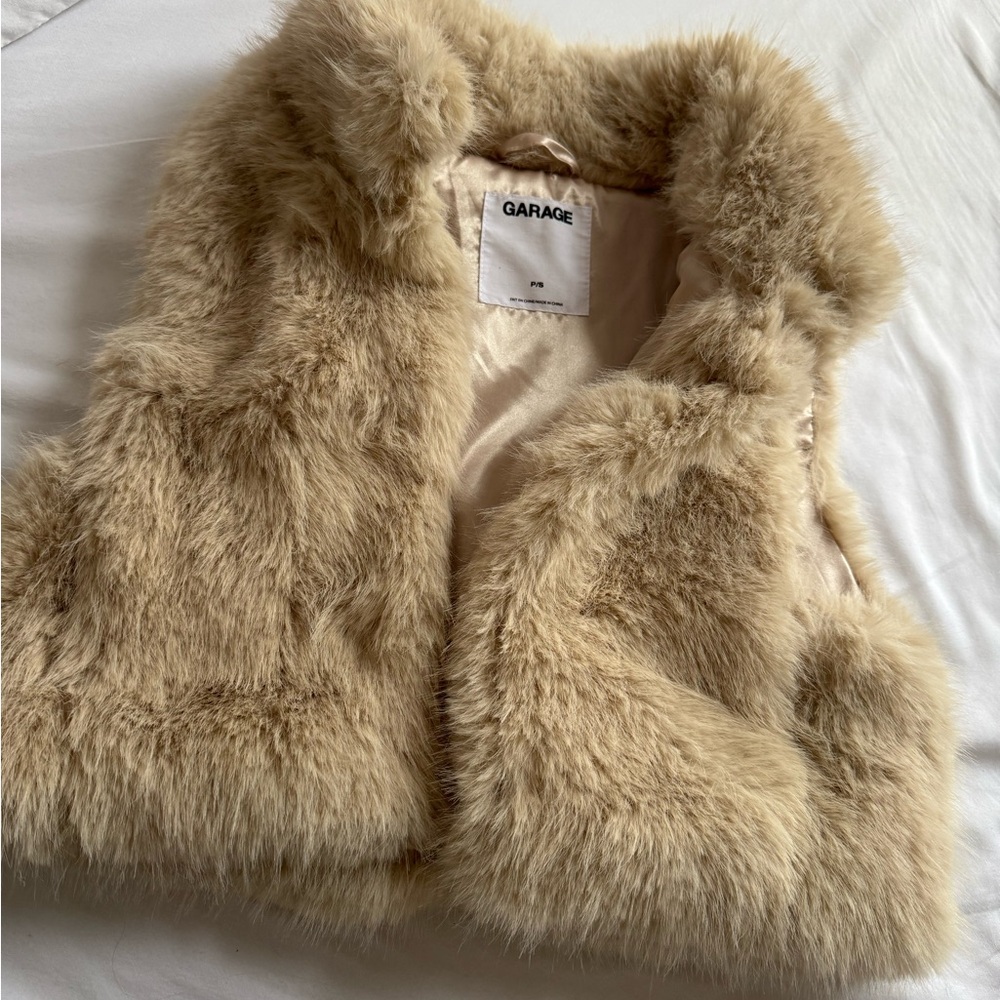 Garage Faux Fur Vest - Beige